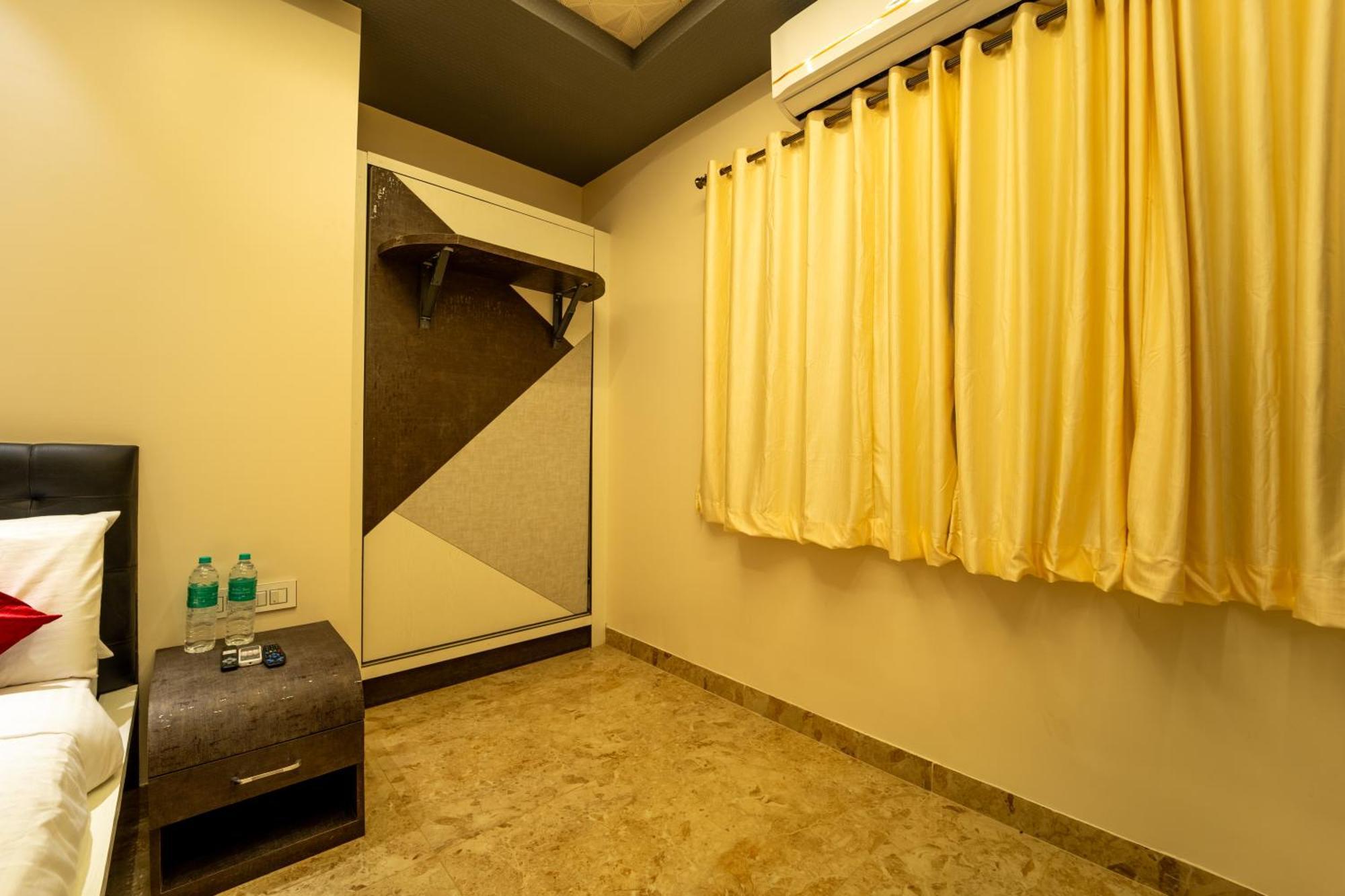 Seasons Suites - Hbr Bangalore Zimmer foto