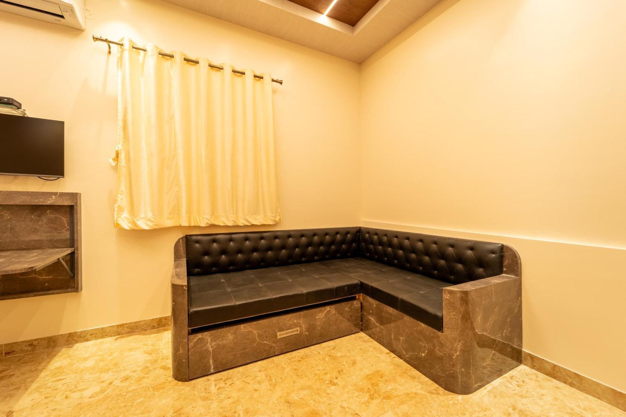 Seasons Suites - Hbr Bangalore Zimmer foto