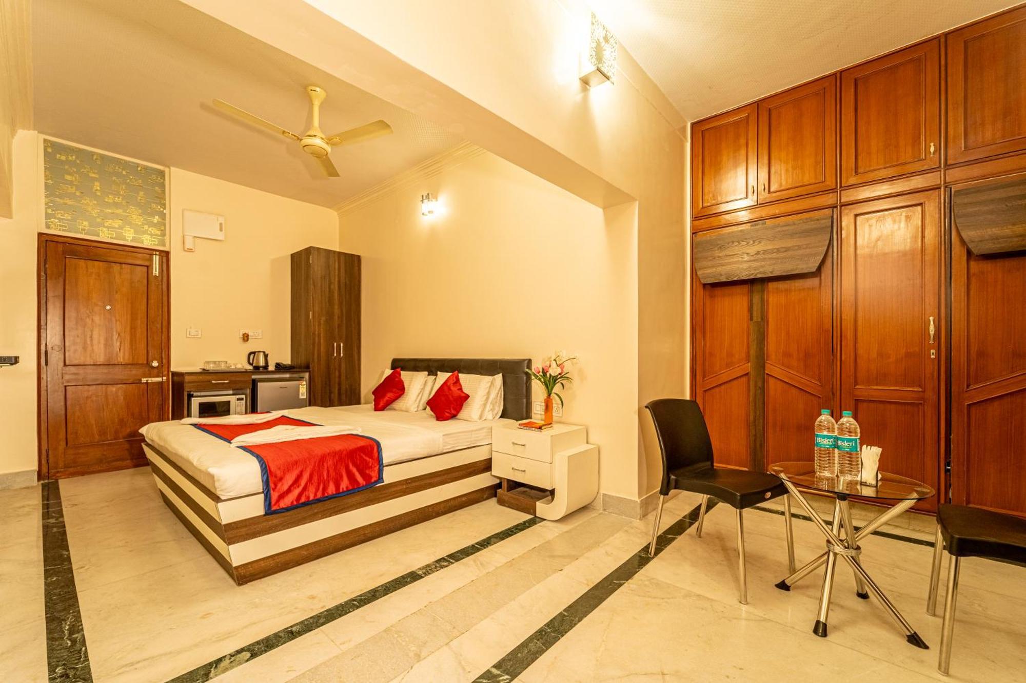 Seasons Suites - Hbr Bangalore Zimmer foto