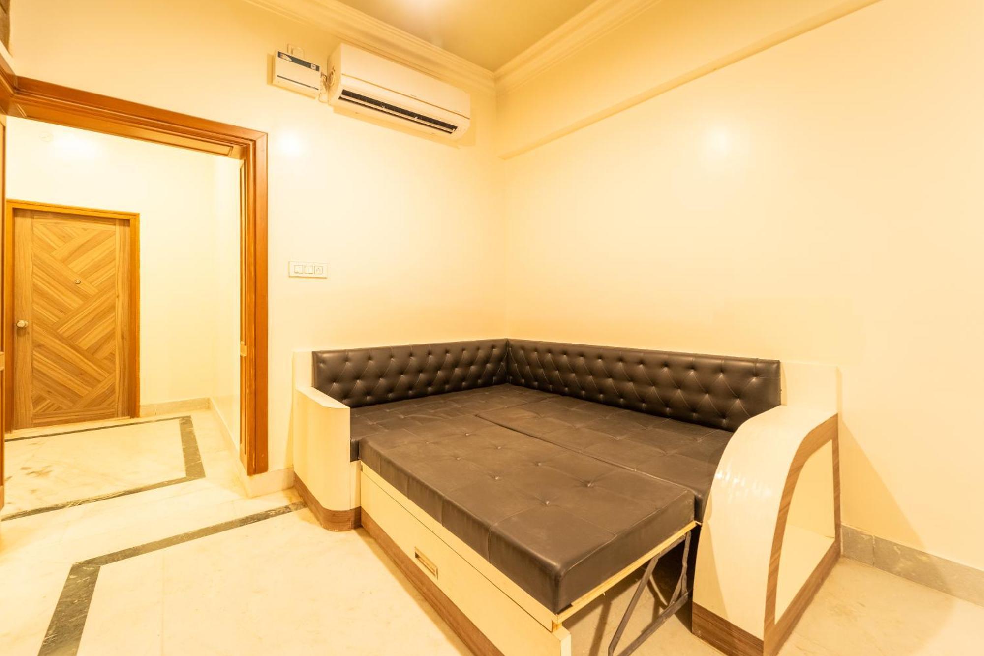Seasons Suites - Hbr Bangalore Zimmer foto