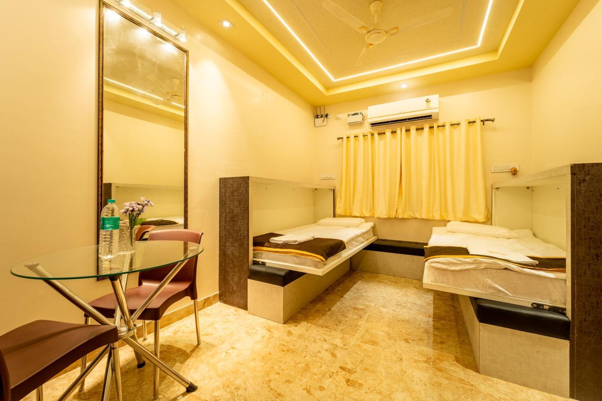 Seasons Suites - Hbr Bangalore Zimmer foto