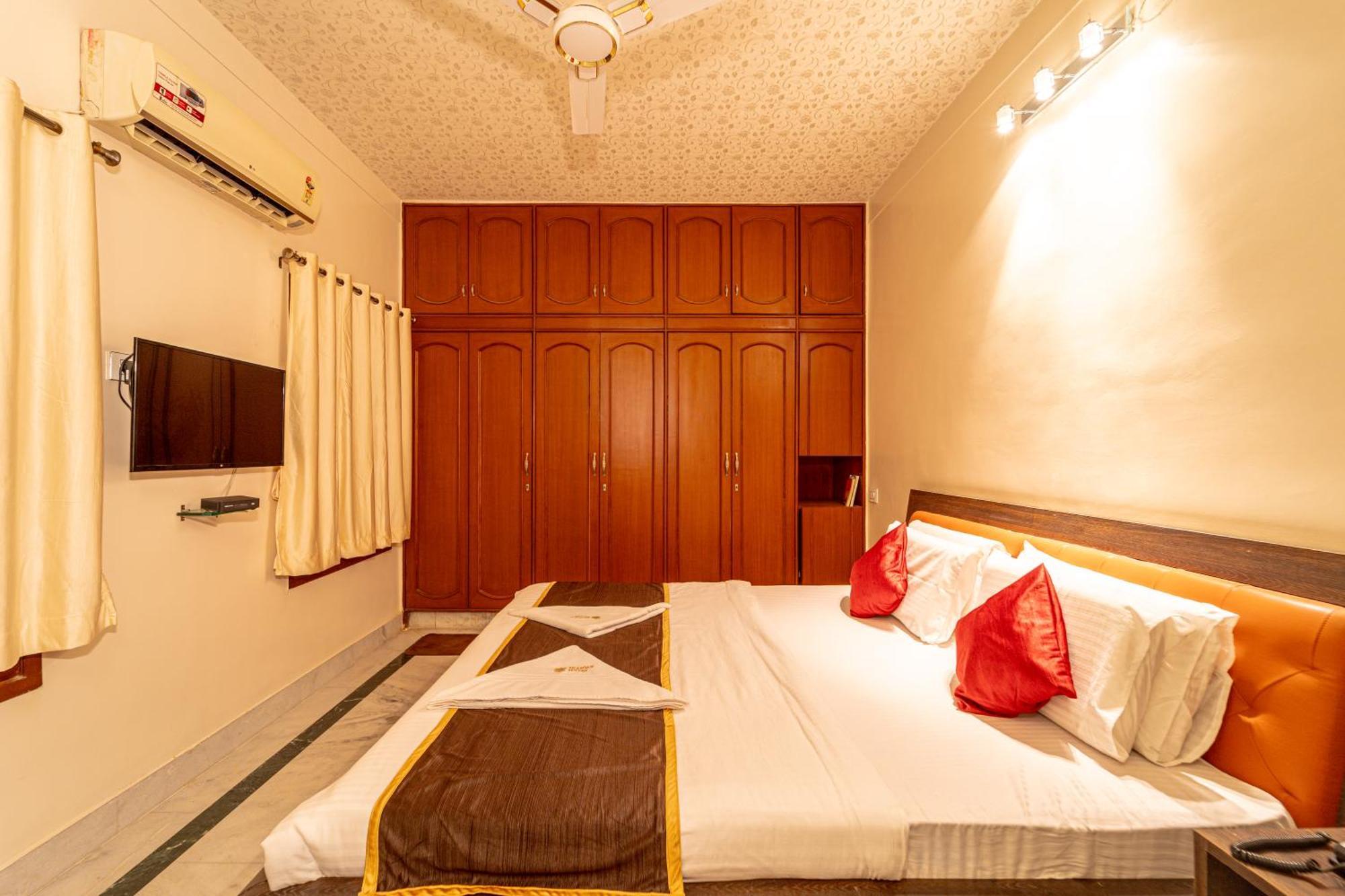 Seasons Suites - Hbr Bangalore Zimmer foto