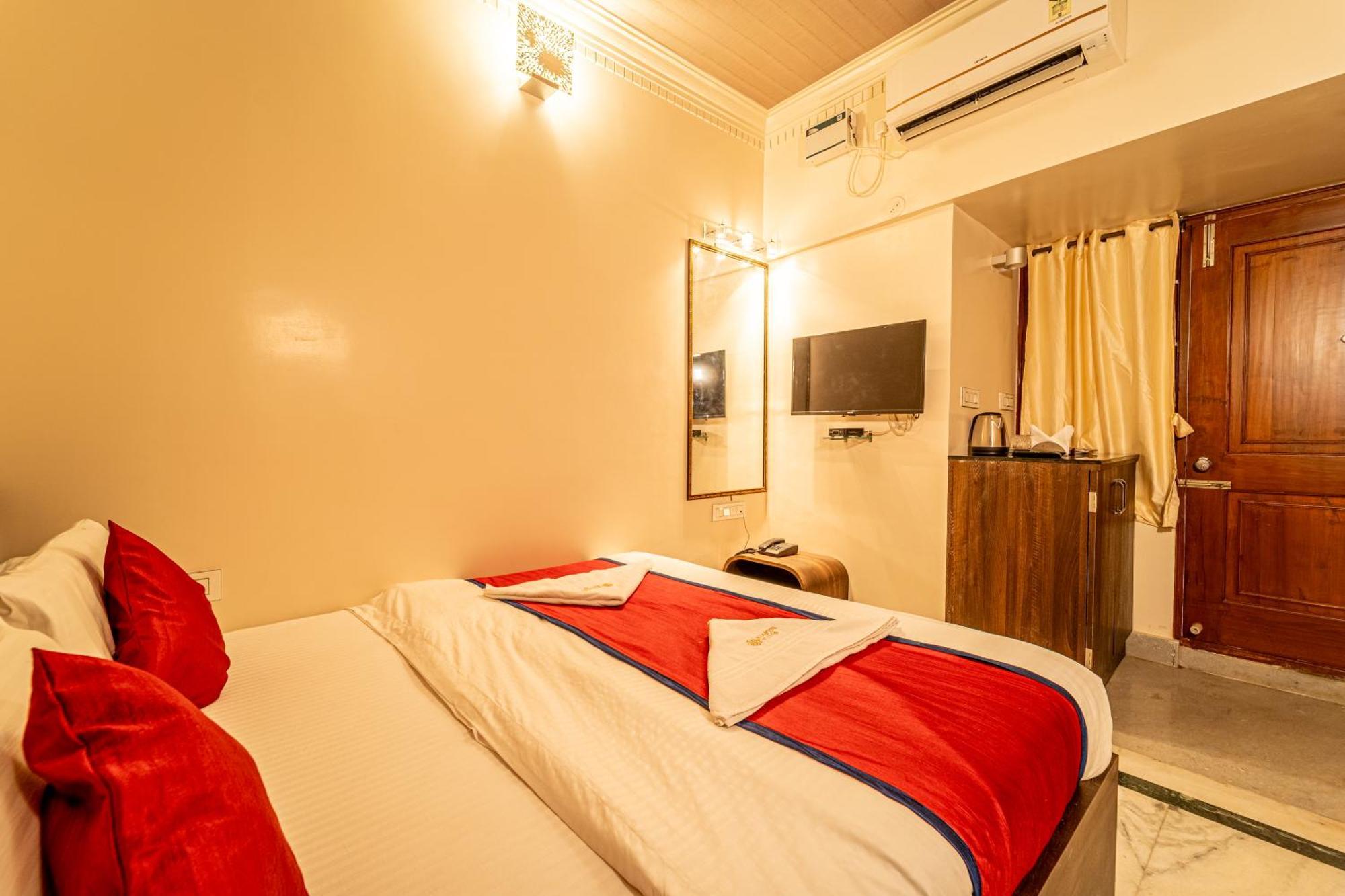 Seasons Suites - Hbr Bangalore Zimmer foto