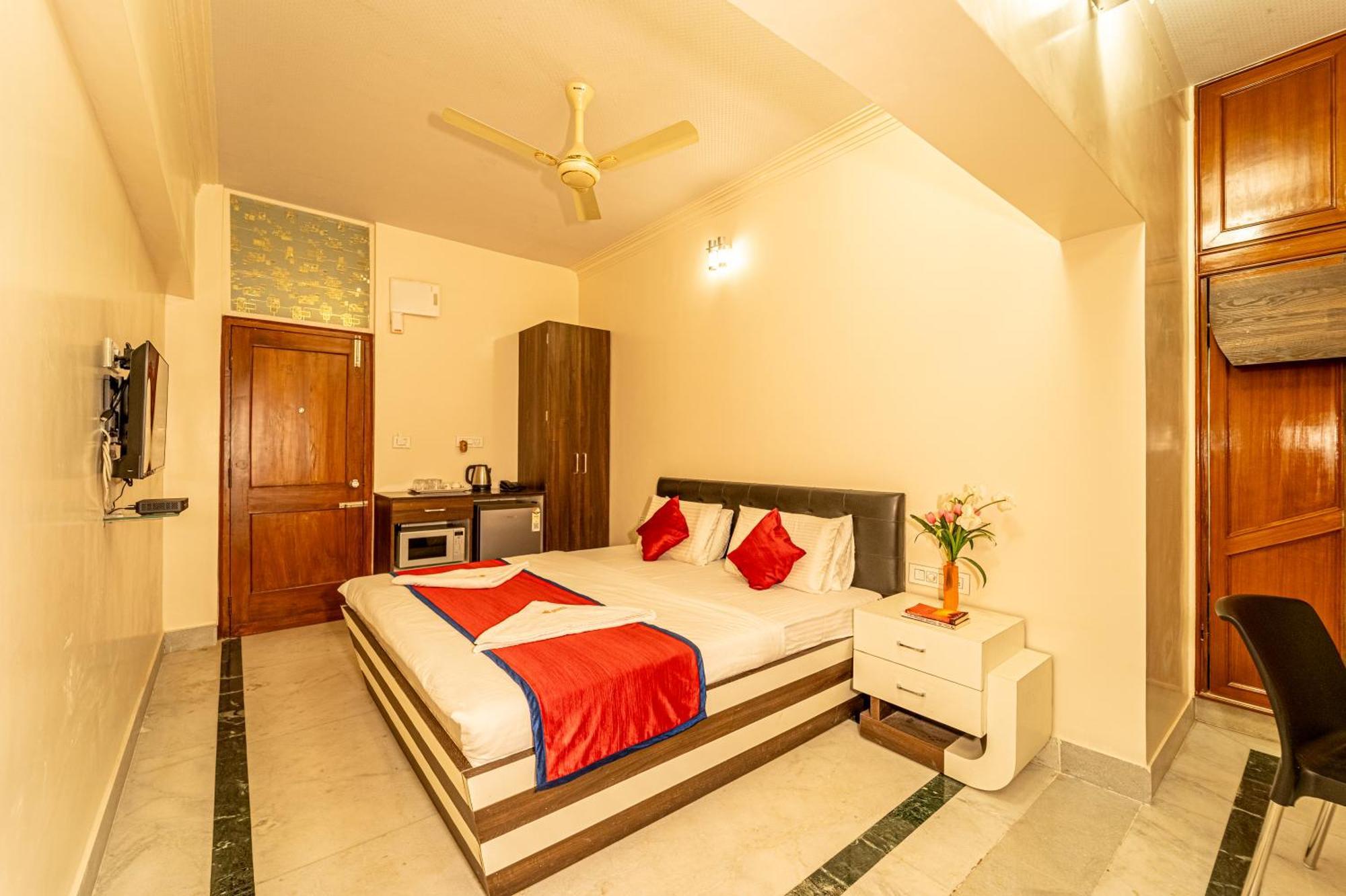 Seasons Suites - Hbr Bangalore Zimmer foto