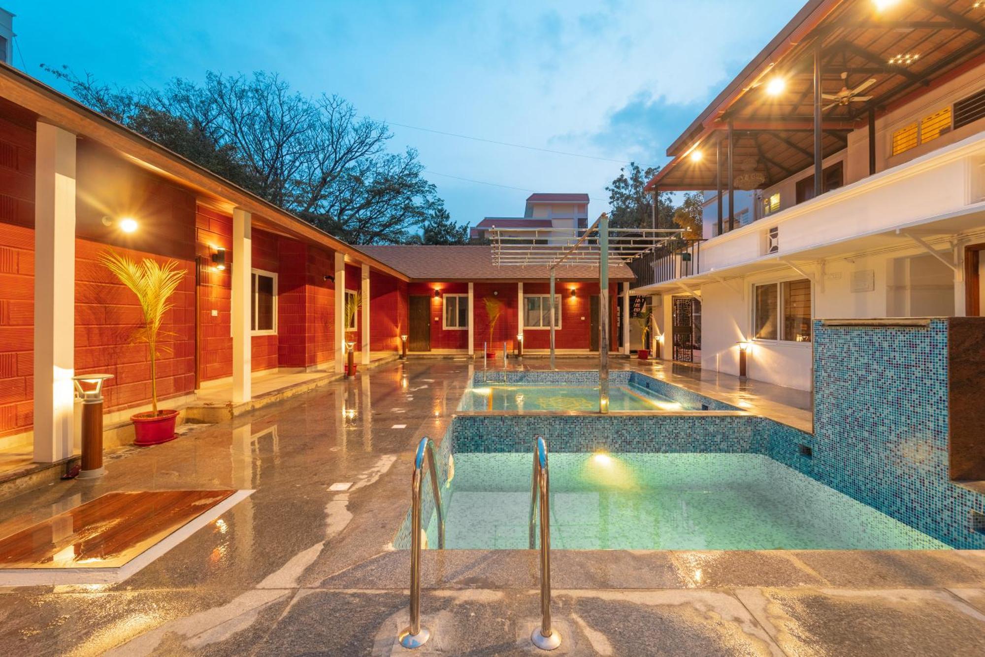 Seasons Suites - Hbr Bangalore Exterior foto
