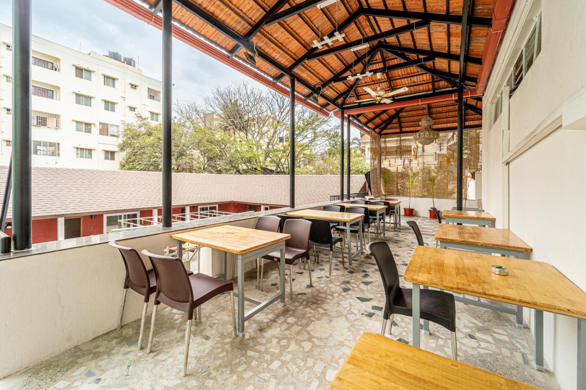 Seasons Suites - Hbr Bangalore Exterior foto